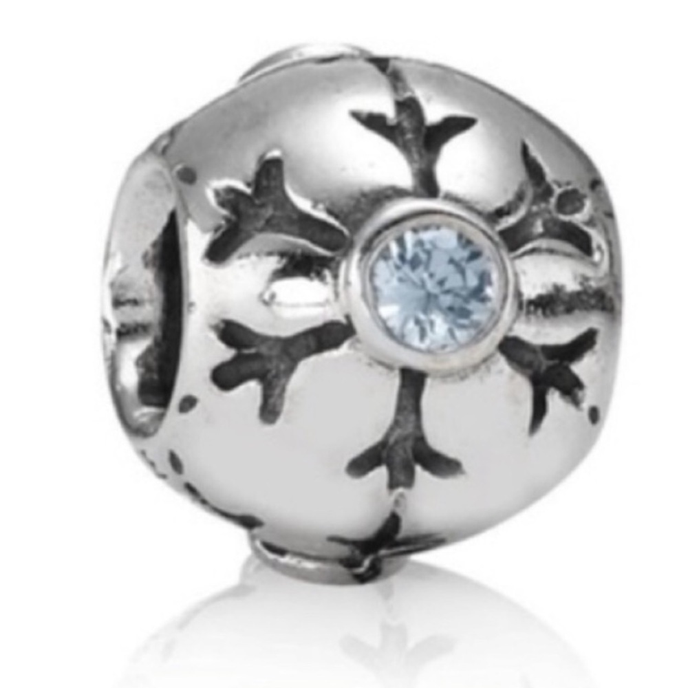Pandora 925 Rare Retired Blue CZ Winter Snowflake Christmas Bead Charm